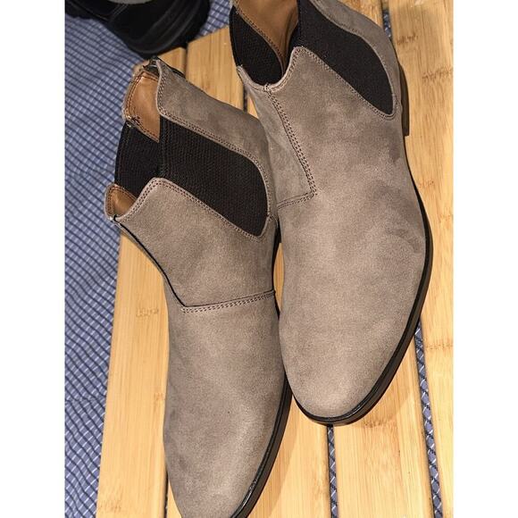 New Call It Spring Draun Suede Chelsea Boots US‎ 9 ankle chukka desert shoes main image 4